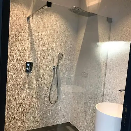 La Du Lys Toulouse Occitanie Piscine & Golf Villa *