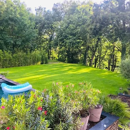 La Du Lys Toulouse Occitanie Piscine & Golf *