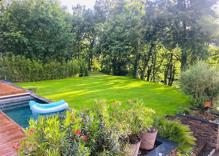 La Du Lys Toulouse Occitanie Piscine & Golf *