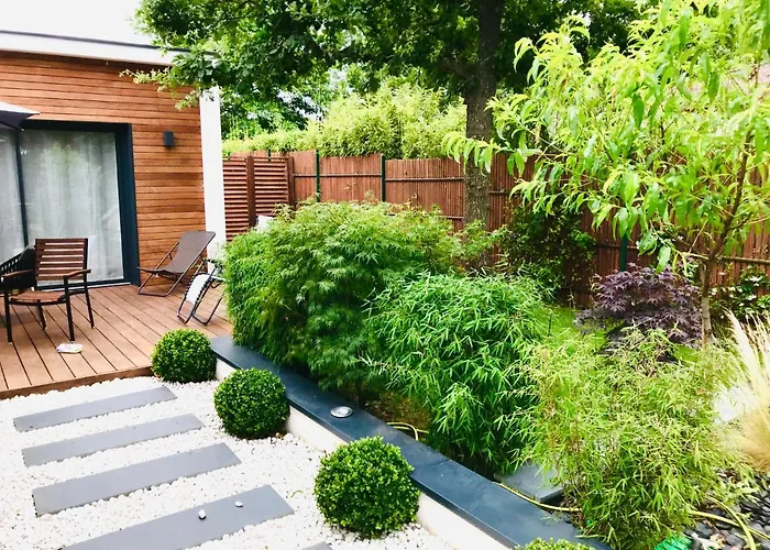 La Du Lys Toulouse Occitanie Piscine & Golf Villa